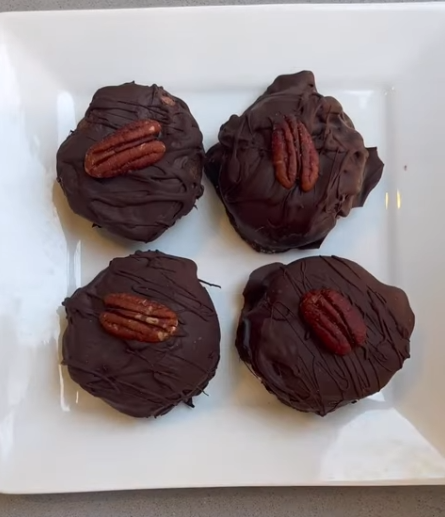 Maple and Pecan Dark Chocolate Bites