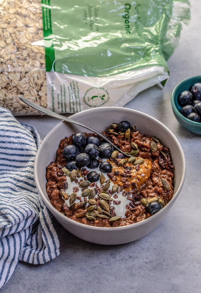 Chocolatey Peanut Butter Overnight Oats - Just Natural